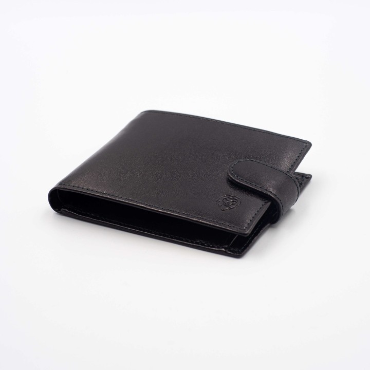 Klasyczny portfel skórzany z zapięciem