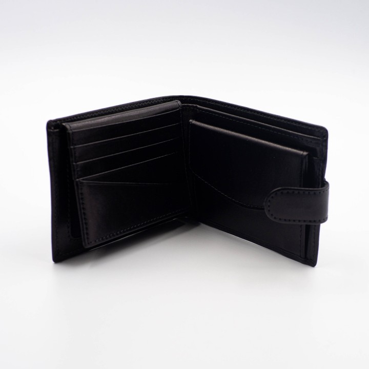 Klasyczny portfel skórzany z zapięciem