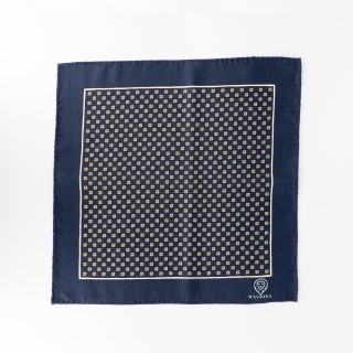 Poszetka z drobnym motywem geometrycznym