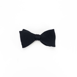 Wiązana muszka z jedwabiu